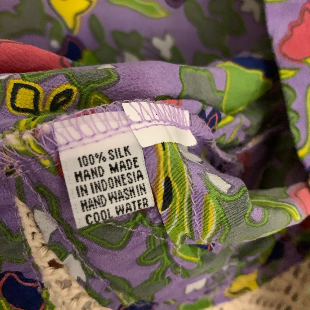 Bali boutique stunning silk bolero with crochet detail. S-M (Australian 10) - Picture 3 of 3